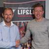 Lee Ashcroft signs for Dunfermline
