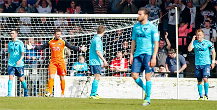 Ayr equalise through Alan Forrest