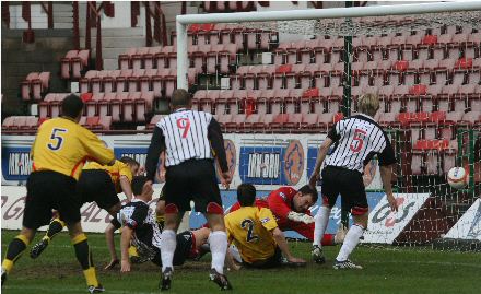 Steven McDougall scores v Partick Thistle 14.11.09