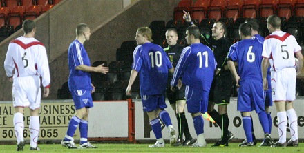 Calum Woods red card v Airdrie United