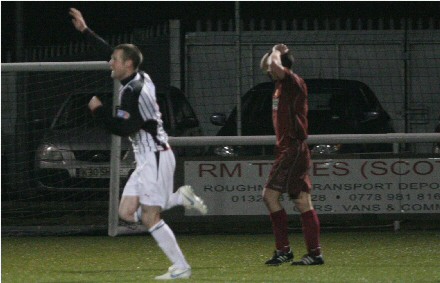 Andy Kirk celebrates winner