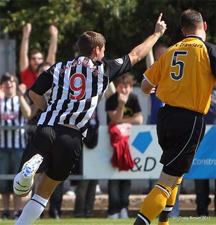 Andy Barrowman v Annan Athletic