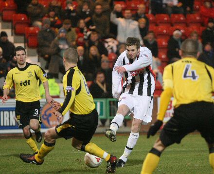 Greg Ross attempt v Livingston