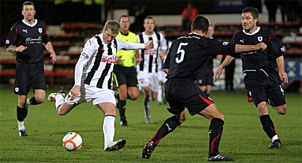 Wullie Gibson v Raith Rovers