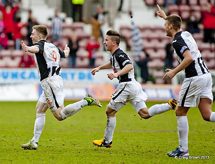 Dunfermlin?e Athletic v Forfar Athletic Irn Bru First Division Play Off East End Park 11 May 2013Alan Smith runs to Jim jefferies to celebrate his goal (c) Craig Brown