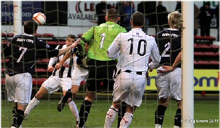 Dunfermline v Dundee