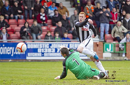 Dunfermlin?e Athletic v Forfar Athletic Irn Bru First Division Play Off East End Park 11 May 2013 Ryan Thomson scores (c) Craig Brown