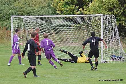 Alan Smith scores for Dunfermline U19s v Rosyth Civil Service