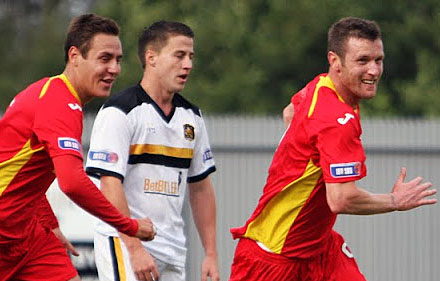 Andy Kirk celebrates goal v Dumbarton