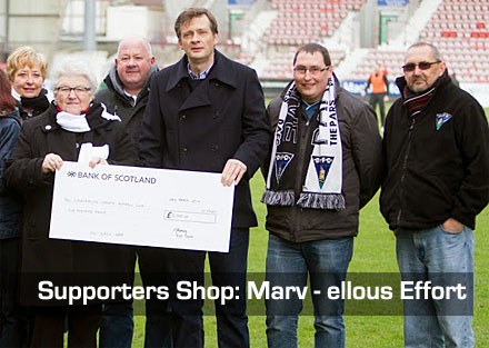 Marvyn Stewart and members of the Kincardine Supporters Club