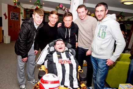 DAFC visit Rachel House in Kinross