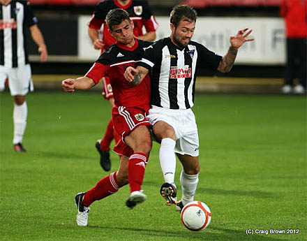 Jordan McMillan v Bristol City