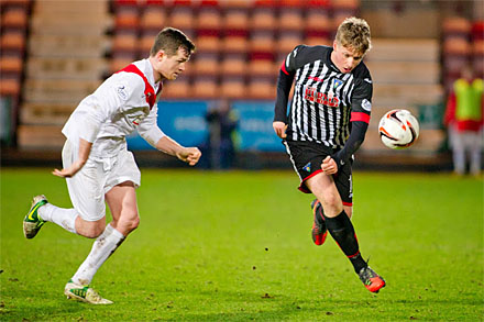 Jordan Moore v Airdrieonians