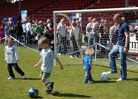 Andy Kirk at the Open Day 2009