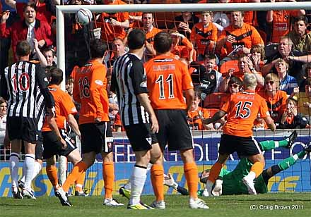 Paul Gallacher saves the Pars v Dundee United