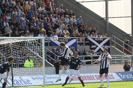 Pat Clarke heads Dunfermline&#039;s winner at the Falkirk Stadium