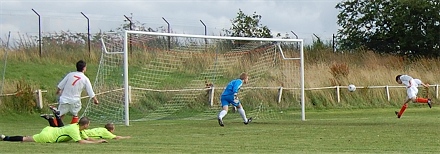 Scott McIntosh scores v Harthill