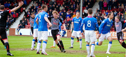 Lewis Martin scores v Rangers