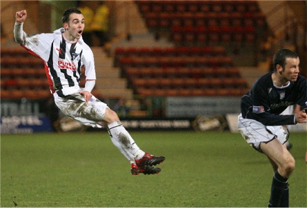 Nick Phinn v Dundee 31/03/09