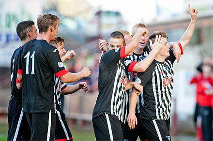 Alex Whittle scores for Dunfermline