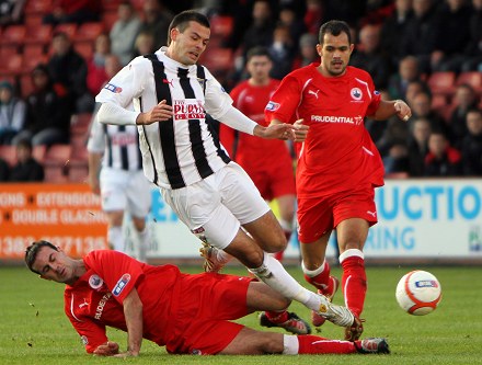 Steven Bell v Stirling Albion