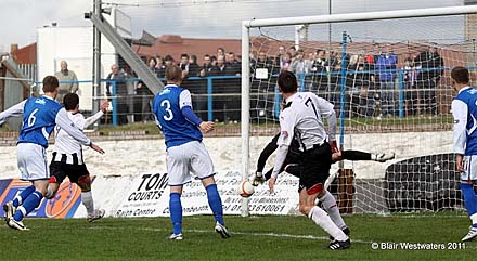 Cowdenbeath v Dunfermline