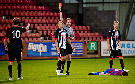 Stephen Husband sees red