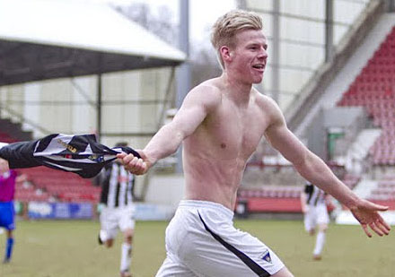 Blair Henderson celebrates 88th minute goal