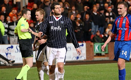 Stevie Crawford sent off 23/12/06