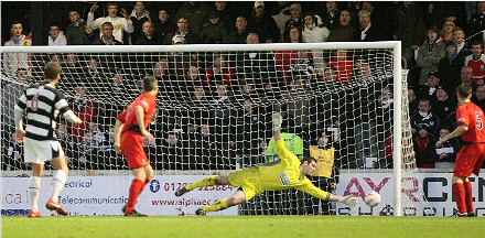 Ryan Stevenson scores for Ayr United v Dunfermline