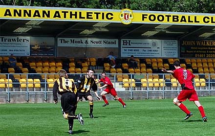 Dunfermline U19s at Galabank, Annan