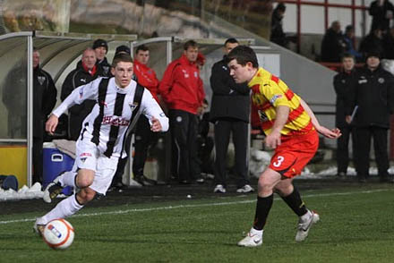 Paddy Boyle playing against Dunfermline