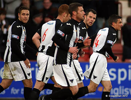 Craig Dargo scores the third in 3-0 win over Cowdenbeath