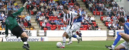 Nick Phinn scores v St Johnstone